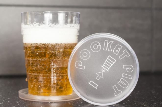 Pop up pint glas